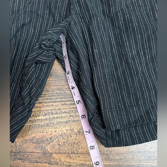 Banana Republic Factory linen blend stripe shorts size 38 black preppy travel - Picture 7 of 8
